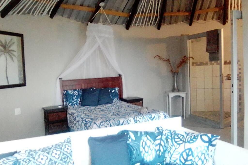Wildview Self Catering Cottages Coffee Bay, Breakfast & Wi-Fi Inc Exteriör bild