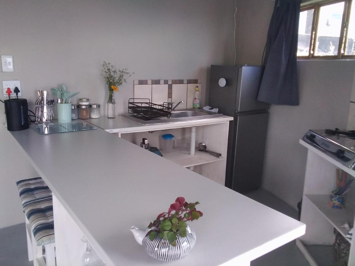 Wildview Self Catering Cottages Coffee Bay, Breakfast & Wi-Fi Inc Exteriör bild